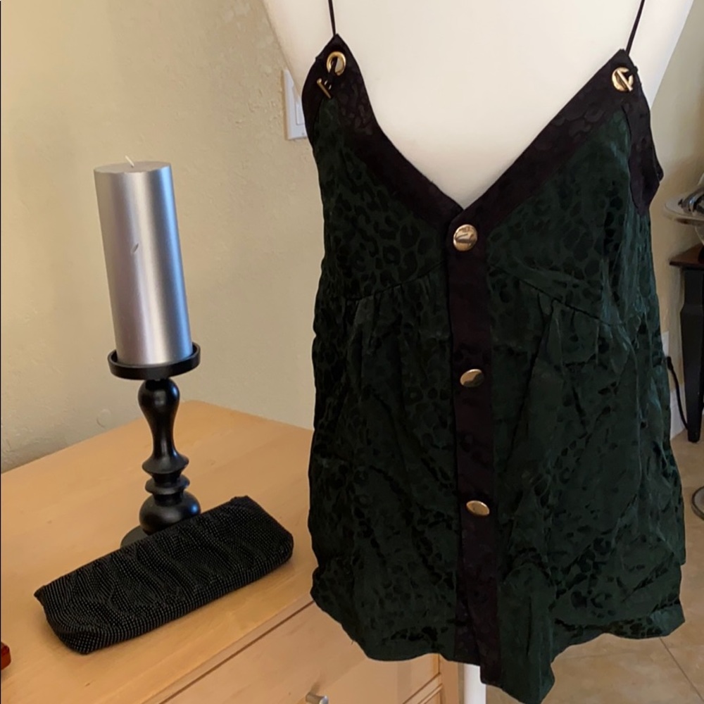 Green & black top